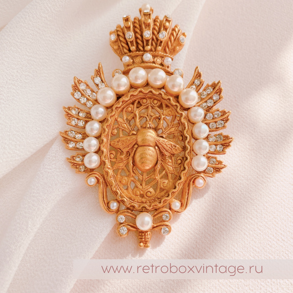 ASKEW LONDON Брошь "Имперская пчела с короной и жемчугом" ASKEW LONDON Брошь "Имперская пчела с короной и жемчугом"