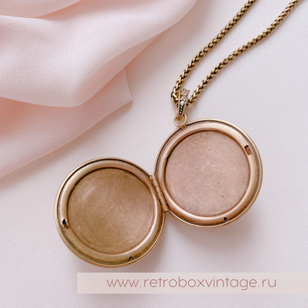 SWEET ROMANCE Кулон-локет на цепочке «Кошечка-мурлыка: бронза»