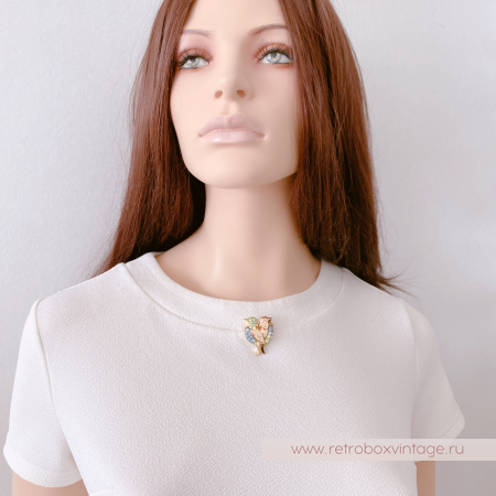 LIZ CLAIBORNE Брошь "Птицы-неразлучники - сердце любви"