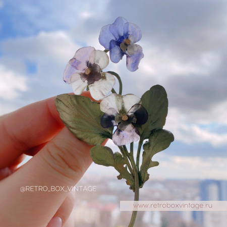 MICHAEL MICHAUD Брошь «Анютины глазки: три цветка» коллекция "Фиалки"