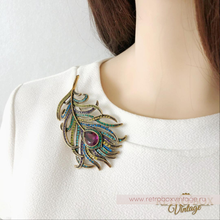 HEIDI DAUS Брошь «Перо павлина: аметист»