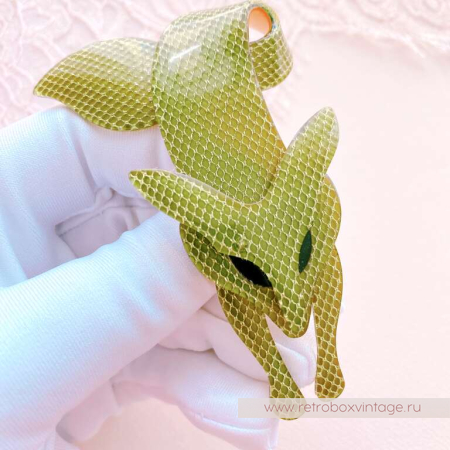 LEA STEIN Брошь «Лиса оливковая с золотой сеточкой»