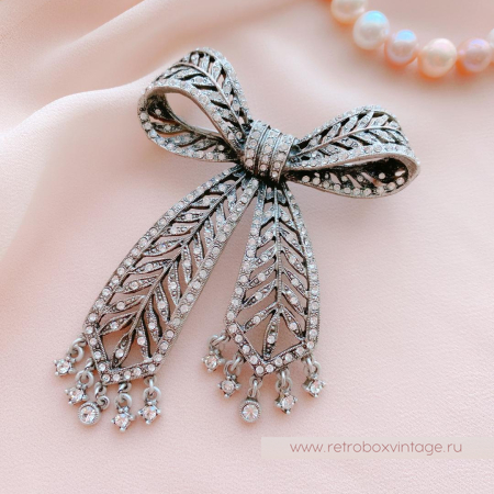 SWEET ROMANCE Брошь «Маркиза: кристальный бант севинье»