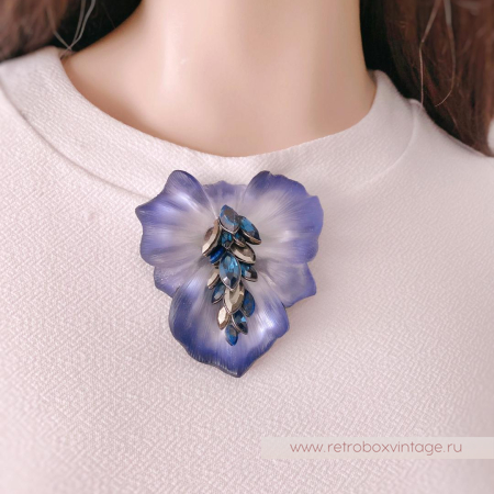 ALEXIS BITTAR Брошь «Заснеженная космическая фиалка бант»