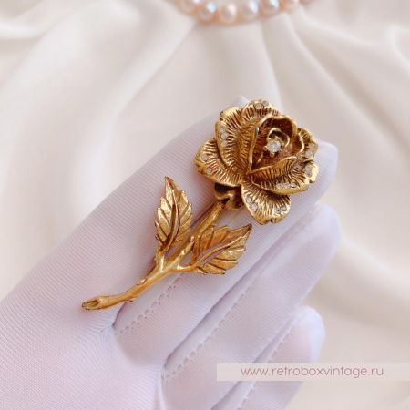 GIOVANNI Брошь «Золотая роза с кристаллами»