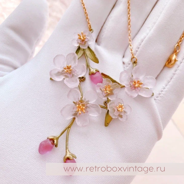 MICHAEL MICHAUD Колье "Нежная весна: цветы персика" крупные цветы