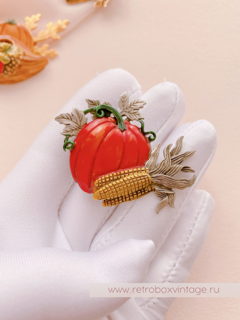 JJ / JONET JEWELRY Брошь «Тыква с кукурузой: серебро» овощи