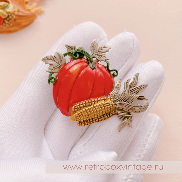 JJ / JONET JEWELRY Брошь «Тыква с кукурузой: серебро» овощи