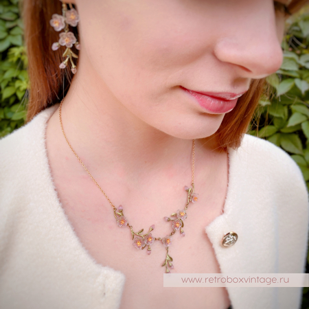 MICHAEL MICHAUD Колье «Нежная весна: цветение персика»