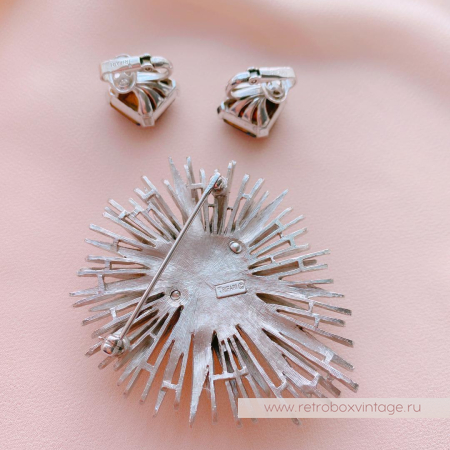 TRIFARI Комплект «Лучистая звезда: сапфир в серебре»