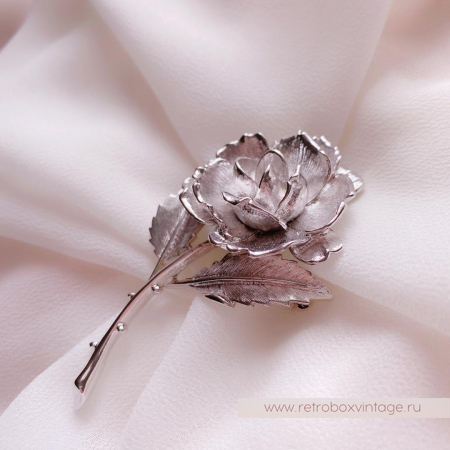 MONET Брошь «Серебристая роза»