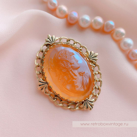 WHITING AND DAVIS Комплект «Медовые камеи» WHITING AND DAVIS Комплект «Медовые камеи»