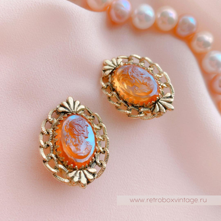 WHITING AND DAVIS Комплект «Медовые камеи» WHITING AND DAVIS Комплект «Медовые камеи»