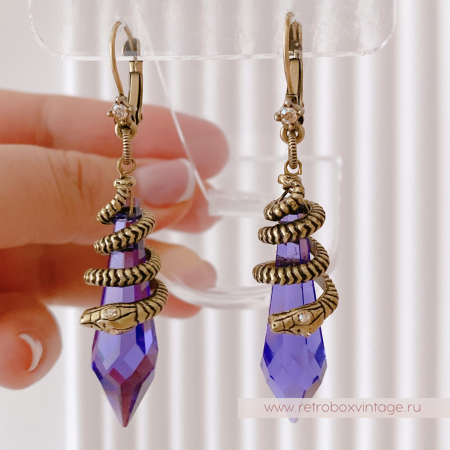 SWEET ROMANCE Серьги "Змейка и магический кристалл: аметист в бронзе" (с нюансом)
