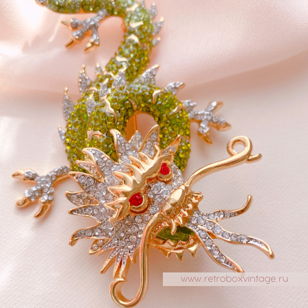 BUTLER AND WILSON Брошь «Зеленый дракон: сила природы»