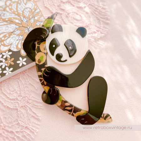 LEA STEIN Брошь «Панда: молочно-черная» черно-оливковый бамбук