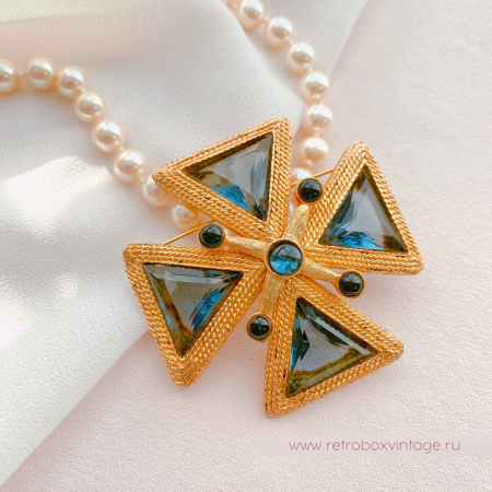 Брошь-кулон "Сапфировый кристальный мальтийский крест" (№1)