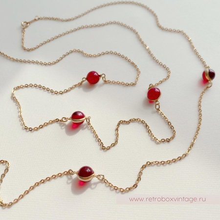 AVON Нить с кабошонами-безелями «Ягодка»