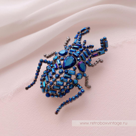 VERA WANG Брошь «Кристальный жук» VERA WANG Брошь «Кристальный жук»