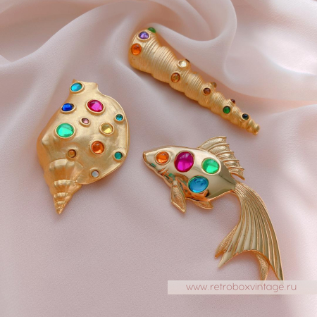 JJ / JONET JEWELRY / PARKLANE Брошь «Радужная ракушка с цветными кабошонами» JJ / JONET JEWELRY / PARKLANE Брошь «Радужная ракушка с цветными кабошонами»