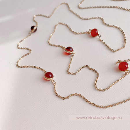 AVON Нить с кабошонами-безелями «Ягодка»