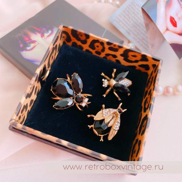 SWEET ROMANCE Трио брошей «Ночные пчелки: черные в золоте» (3 шт)