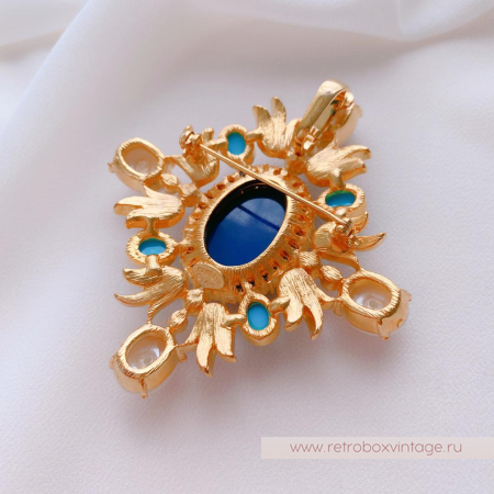 KJL / KENNETH J LANE Брошь-кулон "Аристократка: жемчужная с синим и бирюзовыми кабошонами"