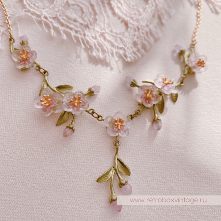 MICHAEL MICHAUD Колье «Нежная весна: цветение персика»