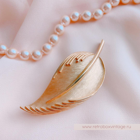 TRIFARI Брошь «Золотой лист»