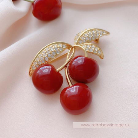 JOAN RIVERS Комплект «Спелые вишни»