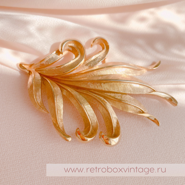 TRIFARI Брошь «Перо мифического феникса»