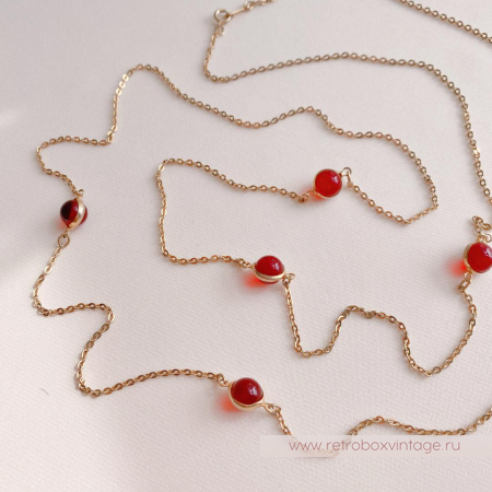 AVON Нить с кабошонами-безелями «Ягодка»