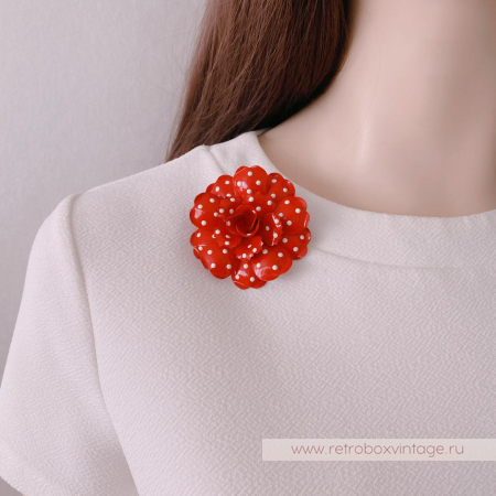 JOAN RIVERS Брошь «Красный цветок в горошек»