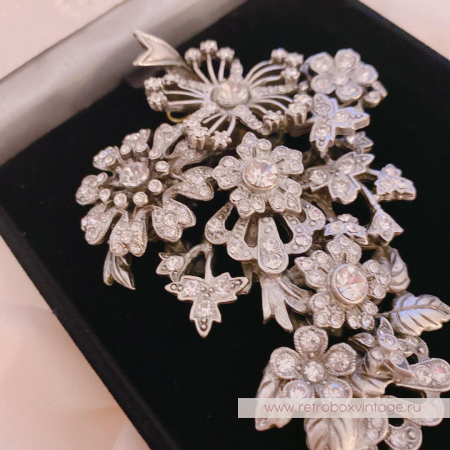 SWEET ROMANCE Брошь «Корсажная роскошь»