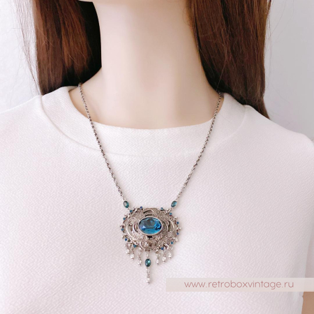 SWEET ROMANCE Ожерелье «Одетта: королевский синий в серебре»