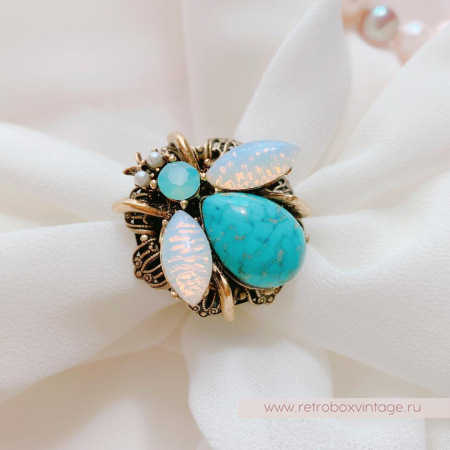 SWEET ROMANCE Кольцо «Пастельная пчелка: бирюза»