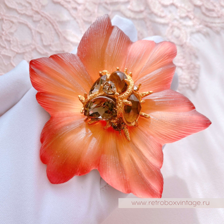 ALEXIS BITTAR Брошь «Пламенный цветок» кристальная сердцевина