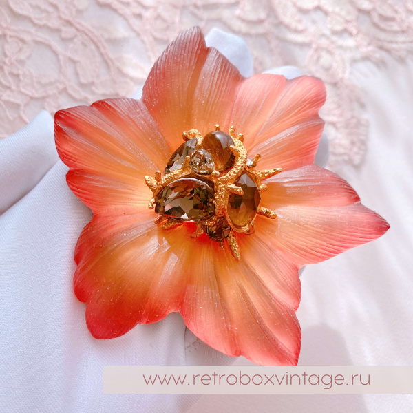 ALEXIS BITTAR Брошь «Пламенный цветок» кристальная сердцевина