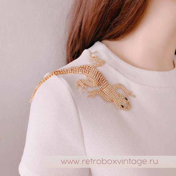 NO NAME Брошь наплечная «Кристальная ящерка»