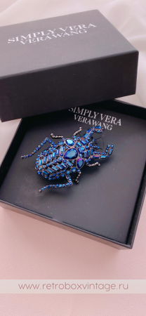 VERA WANG Брошь «Кристальный жук»