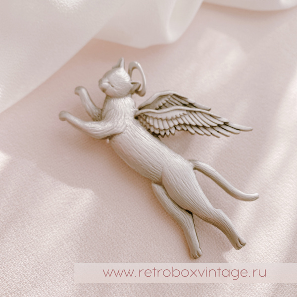 JJ / JONET JEWELRY Брошь «Котик-ангел: серебро»