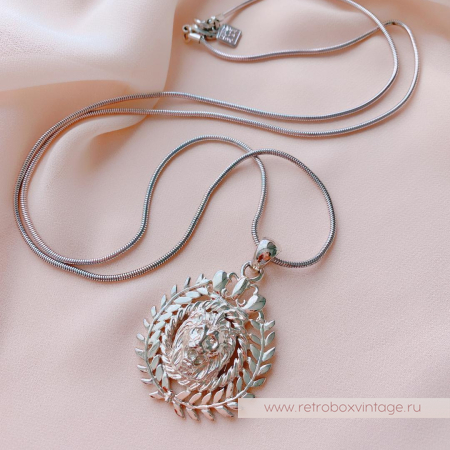 ANNE KLEIN Кулон на цепочке «Светская львица: серебро»