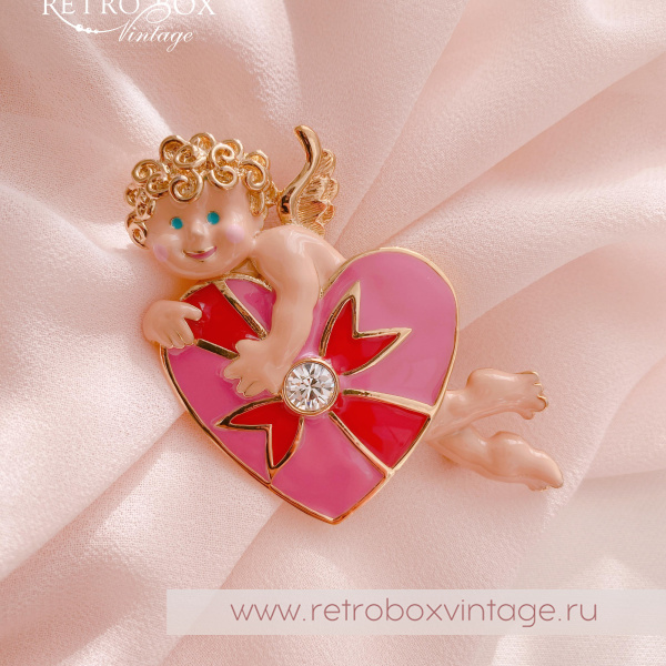 BOB MACKIE Брошь «Купидон с сердцем»