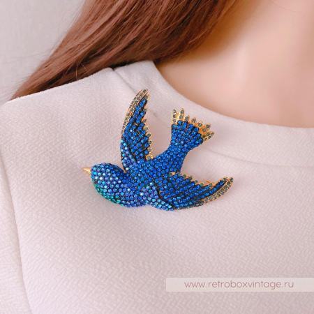 JOAN RIVERS Брошь «Синяя птица в полете»