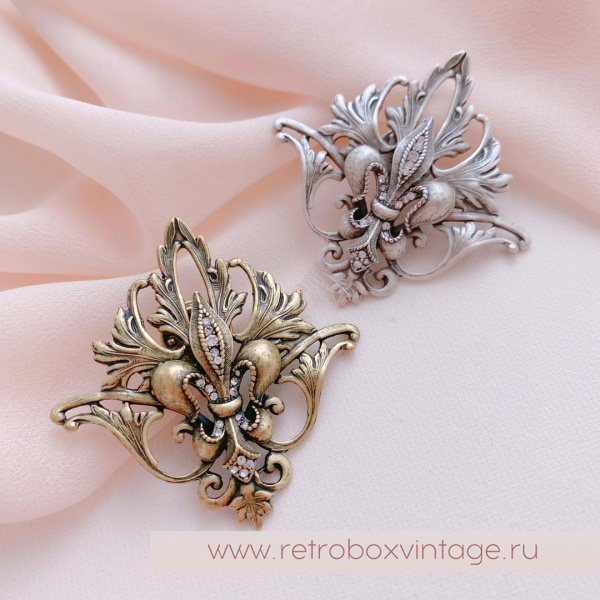 SWEET ROMANCE Брошь-пин «Флер де лис - королевская лилия: бронза»