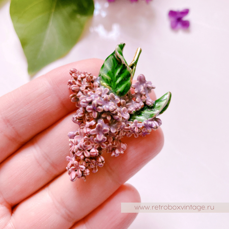 MFA Брошь «Нежная лиловая сирень» Музейная коллекция
