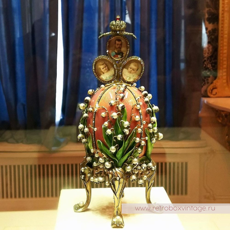 JOAN RIVERS Брошь "Пчелка ландышей" Коллекция Фаберже